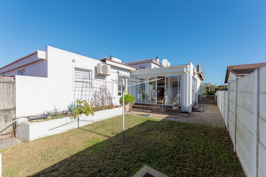 5 Bedroom Property for Sale in Port Owen Western Cape